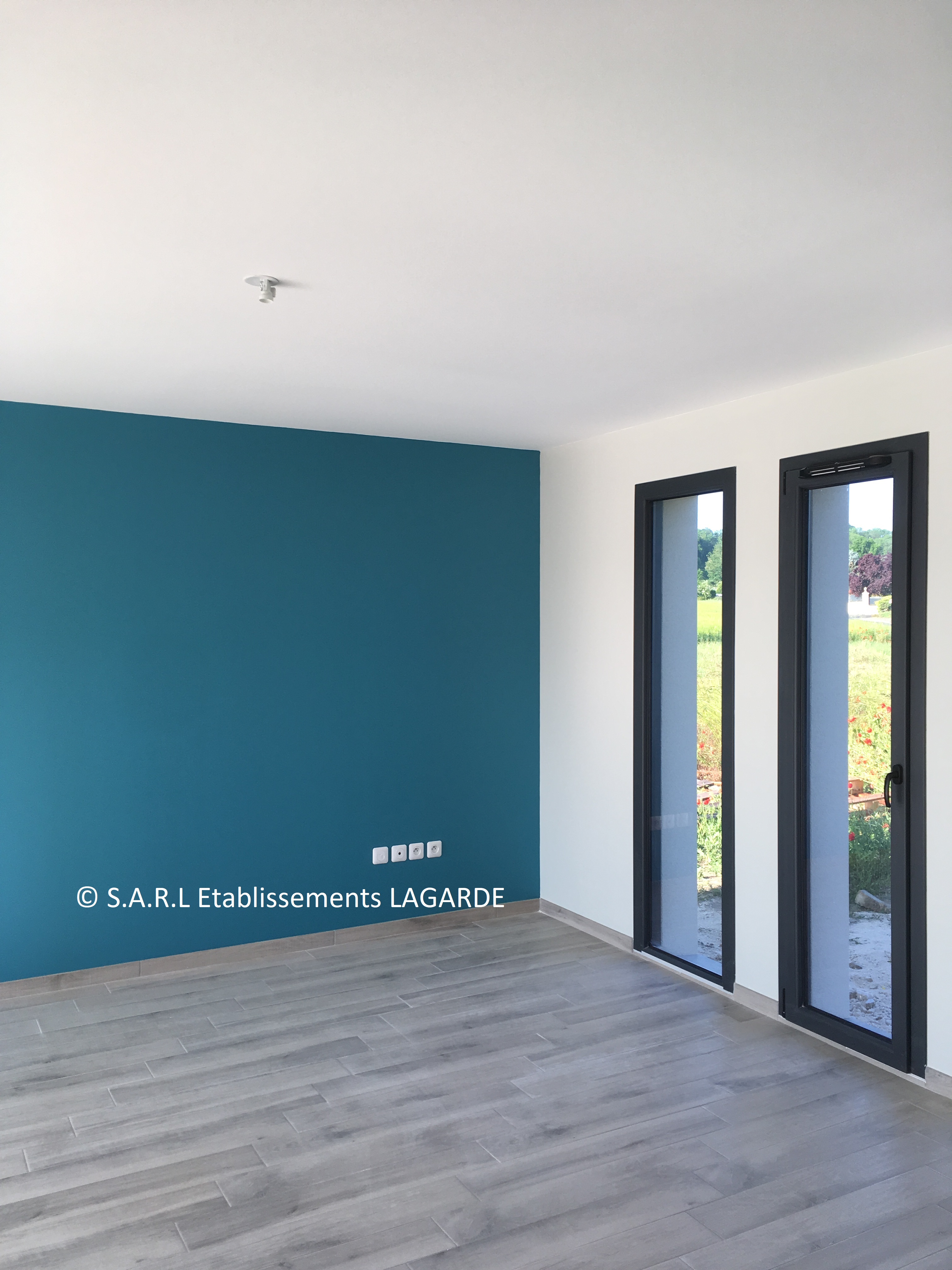 Comment-bien-choisir-votre-peinture-interieure-a-Chalons-en-Champagne-et-Saint-Memmie-.jpg