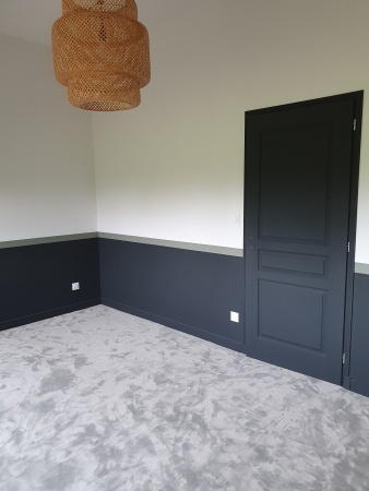 Les-tendances-moquette-2025-a-decouvrir-a-Reims-et-Chalons-en-Champagne-pour-un-interieur-cosy.jpg